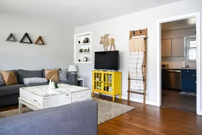 Image de Comfy Home-2 Kitchens-15 min to Downtown